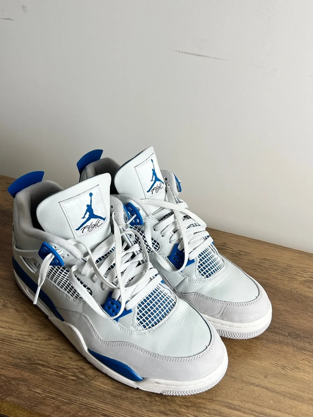 Jordan 4 Retro Military Blue (2024)